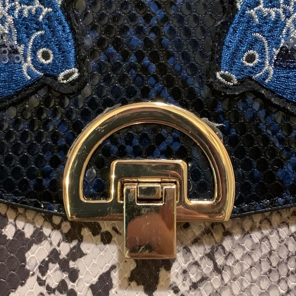 Mango snake print fish handbag - Picture 6 of 17